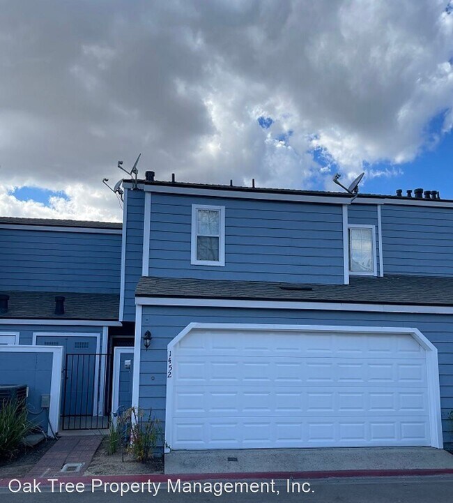 3 br, 2.5 bath House 1452 Mayflower Way House Rental in Clovis, CA