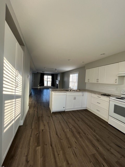 Building Photo - 11703-11102 102 St