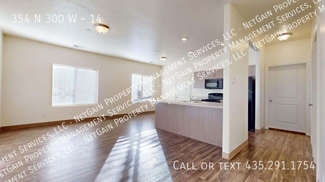 Building Photo - 354 N 300 W