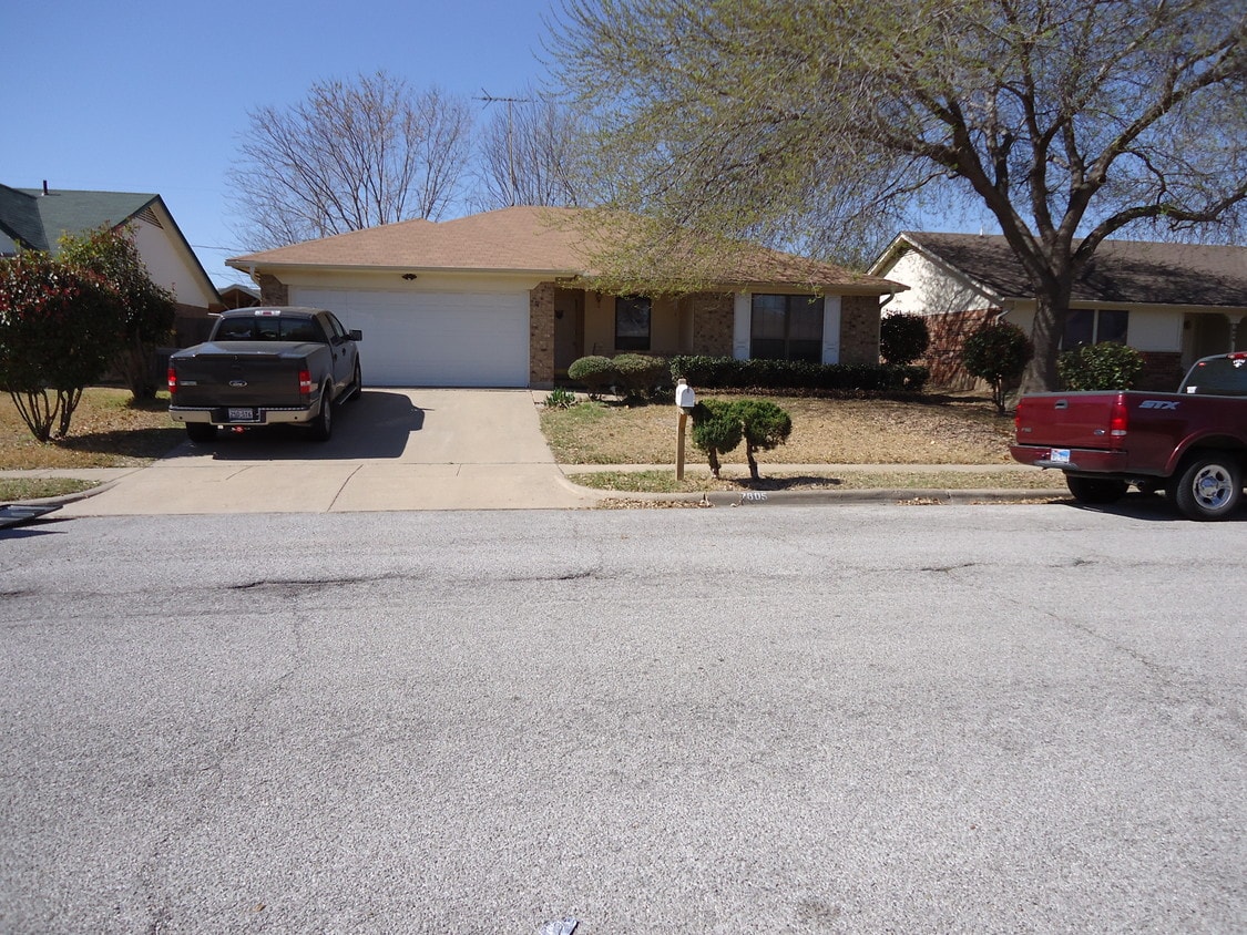 7605 Cedarhill Rd, Watauga, TX 76148 House Rental in Watauga, TX