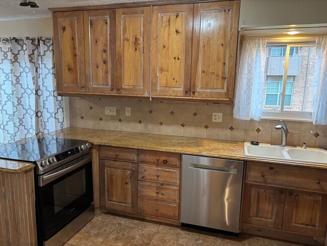 Foto del edificio - Move in ready unit for rent on Willow Bend!