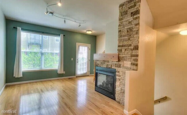 Foto del edificio - 2 br, 4 bath Townhome - 843 Weber Ridge Pt