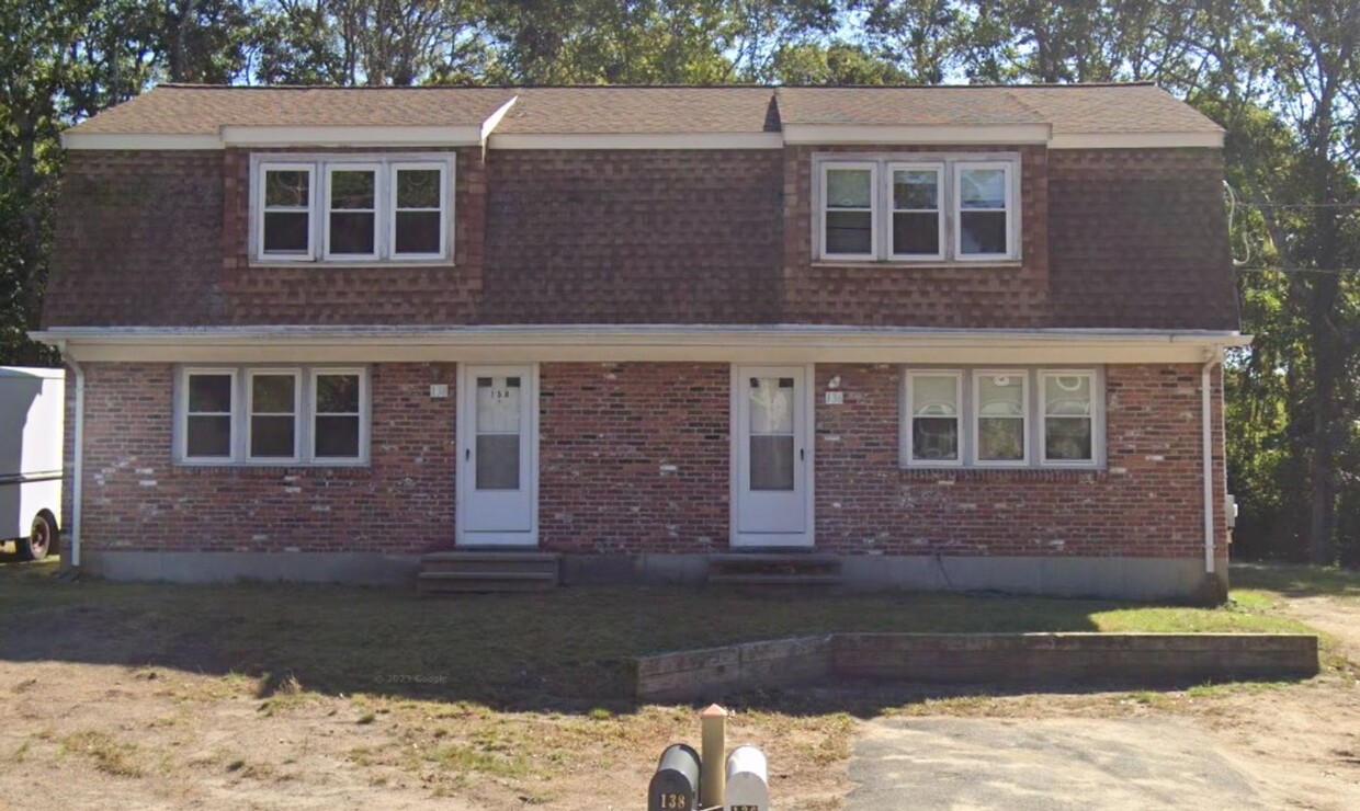 Primary Photo - Newly Updated West Yarmouth Townhouse
