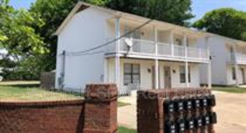 Primary Photo - 21 Villa Ln