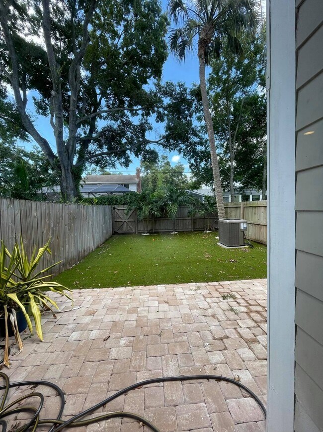 Turfed and Fenced in yard - 3021 W Bay Villa Ave