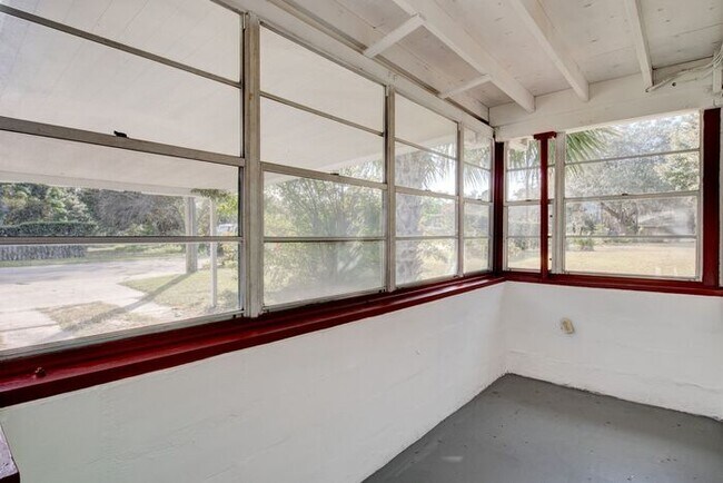 Foto del edificio - 1214 Dunbar St