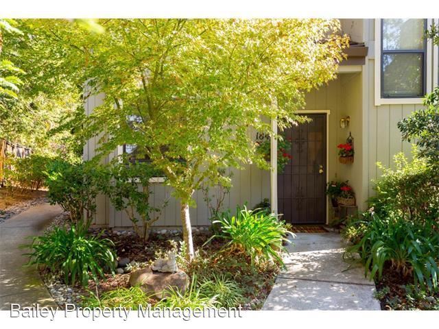 Foto principal - 2 br, 2.5 bath House - 111 Bean Creek Rd.,...