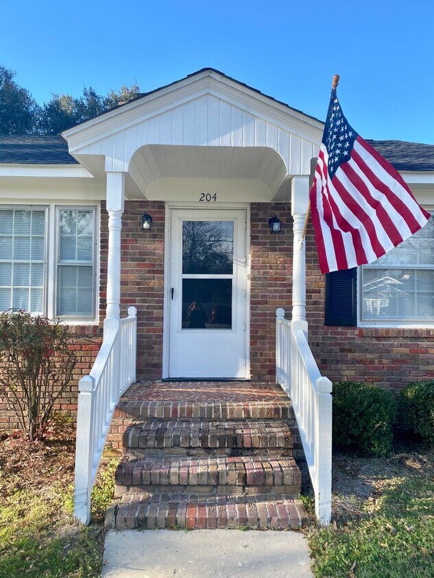 Primary Photo - IMMACULATE & FULL OF CHARM! 3 Bedroom/ 2 B...