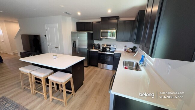 Foto del edificio - 1517 39th Ave Lp NE