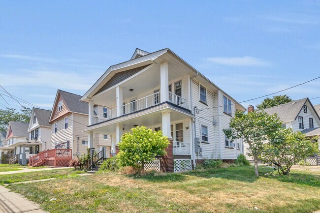 Building Photo - 4270 Valley Rd