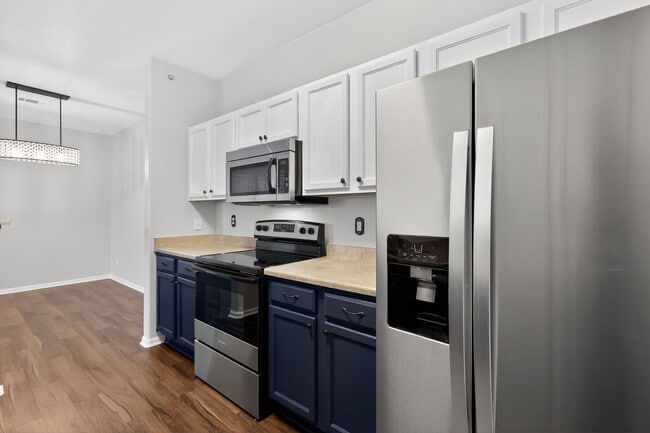 Building Photo - 4451 S Ammons St