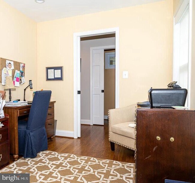 Foto del edificio - 21 N Edison St