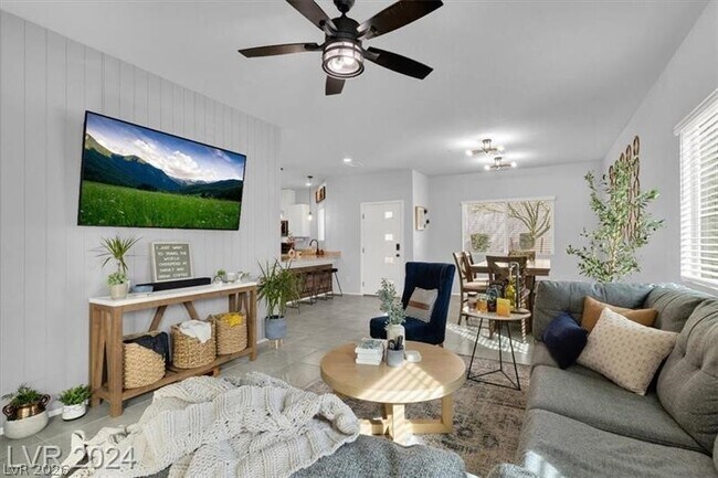 Foto del edificio - 7481 Moonglade St