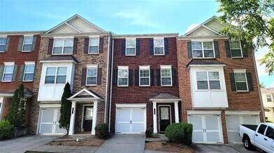 Building Photo - 2020 Meadow Peak Rd