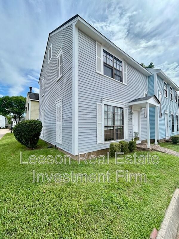 Building Photo - 150 Chimney Stone Way