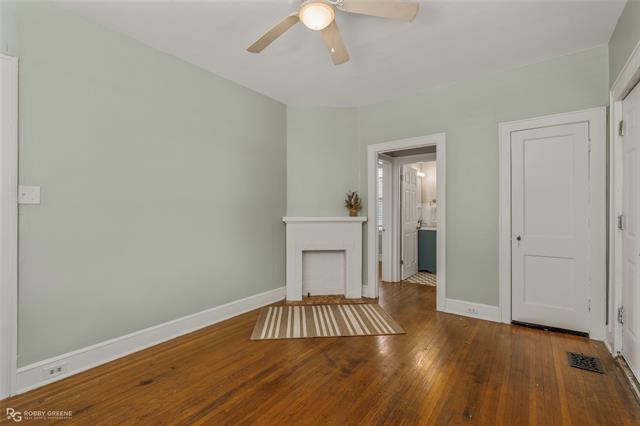 Foto del edificio - 3307 Creswell Ave