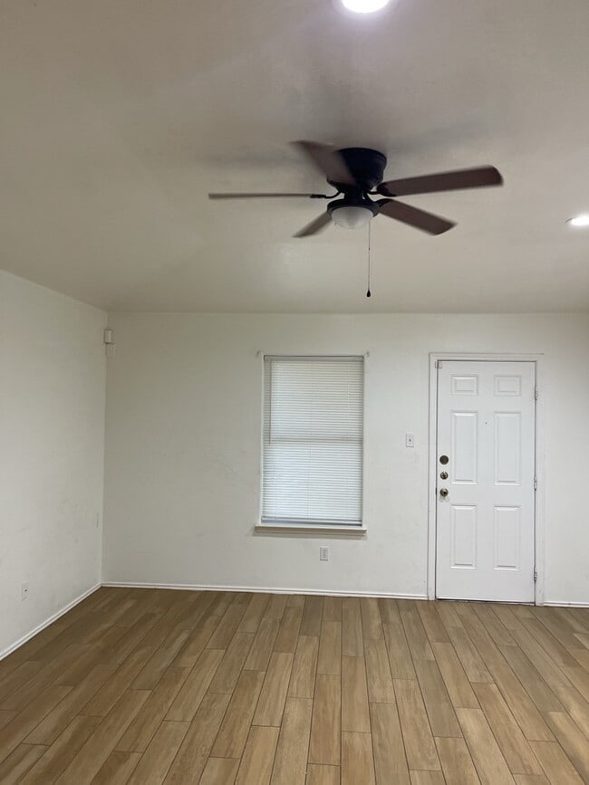 Building Photo - 8111 Sanford St
