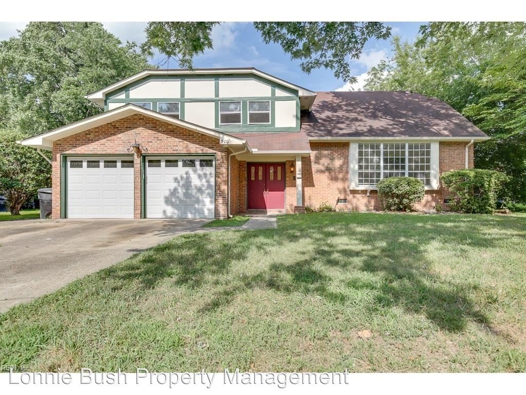 Primary Photo - 4 br, 2.5 bath House - 920 Amherst Lane