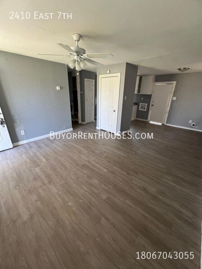 Foto del edificio - PRICE REDUCTION! $499 Move-In Special (+ a...
