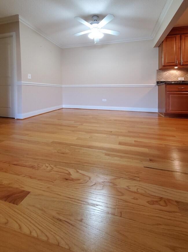 Foto del edificio - 4937 N East River Rd