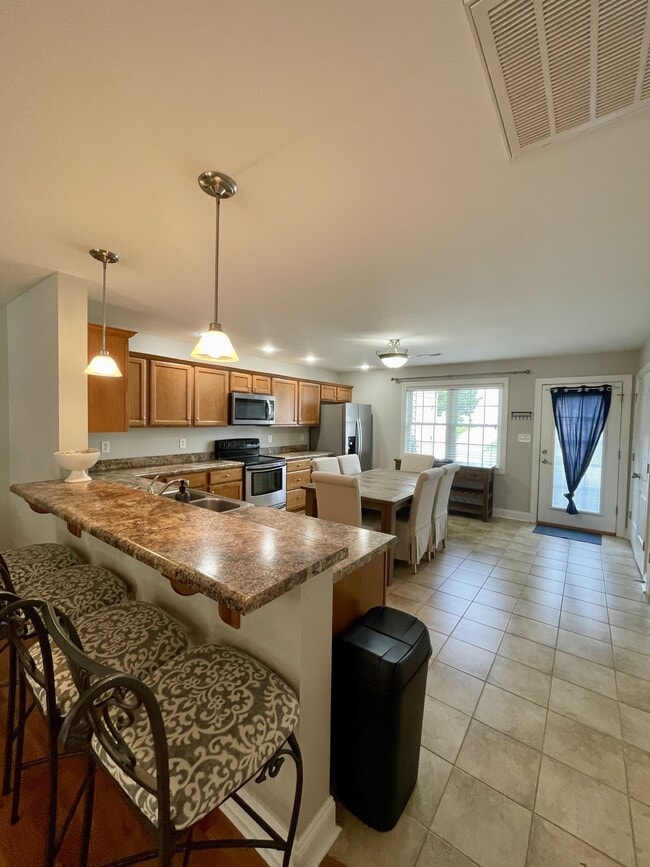 Building Photo - 124 Colonnade St