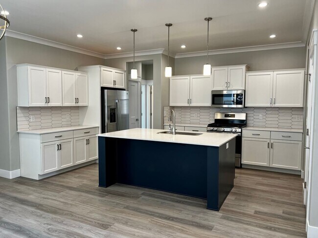 Foto del edificio - 4 Bedroom 3 Bath New Star Development