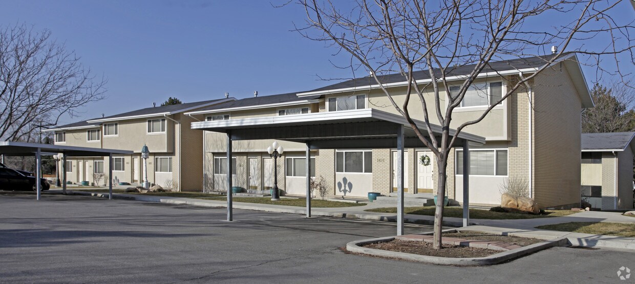 Building Photo - 1821 E 4500 S