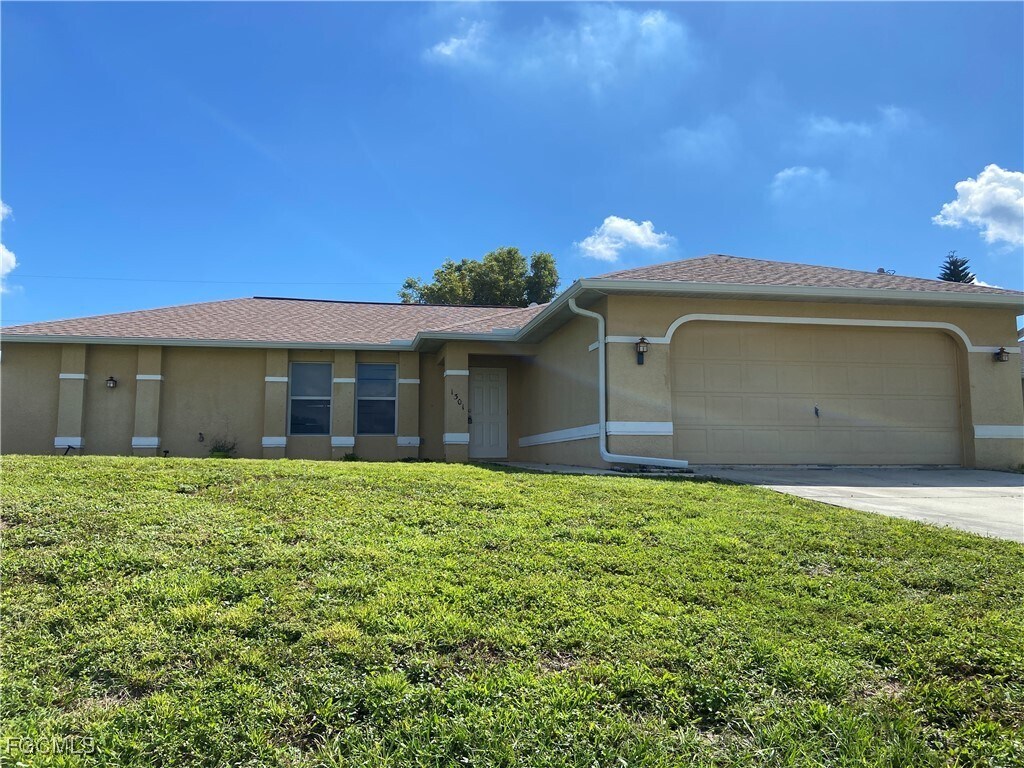 Foto principal - 1301 NE 12th Pl