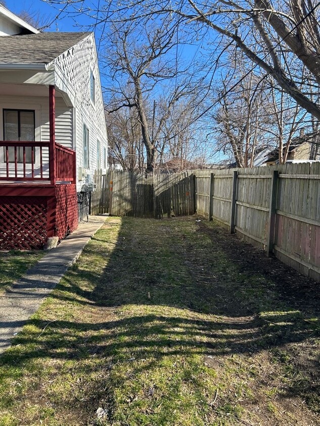 Primary Photo - 14 Gerdon Ave