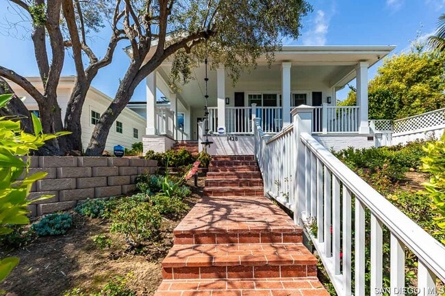 Foto del edificio - 1428 Cottontail Ln