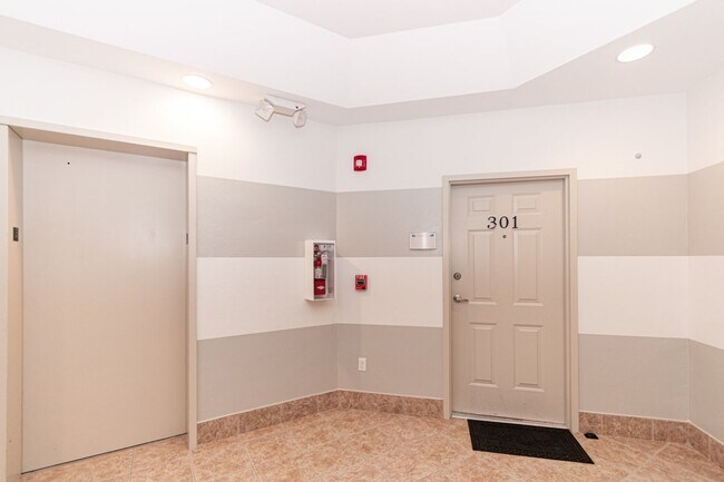 Foto del edificio - 4645 SE 11th Pl
