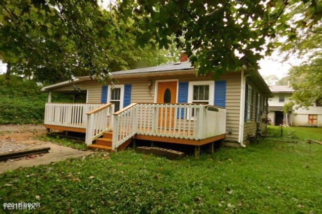 Foto del edificio - 2 br, 2 bath House - 501 W Union St A Unit A