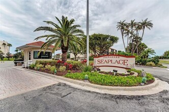 Building Photo - 2039 Gulf of Mexico Dr