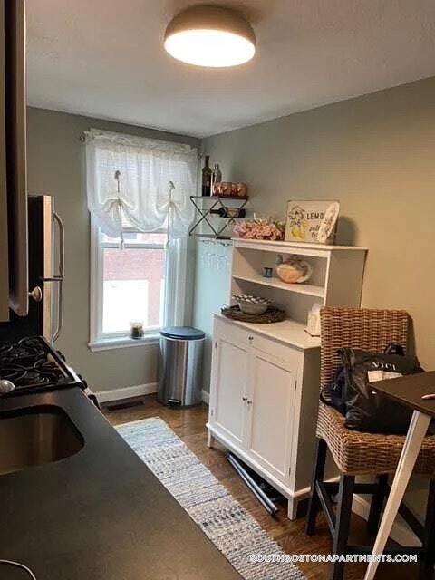 Foto del edificio - 30 L St