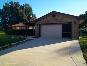 Building Photo - 765 John Carroll Ln