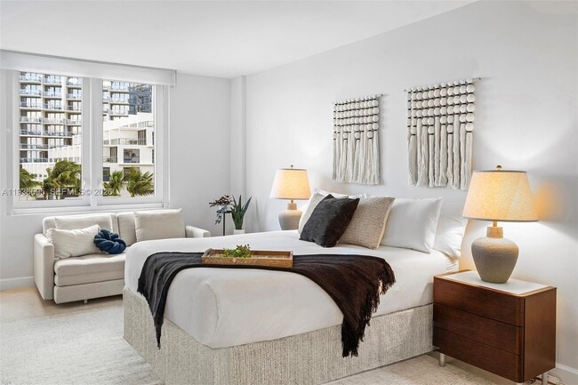 Foto del edificio - 2301 Collins Ave