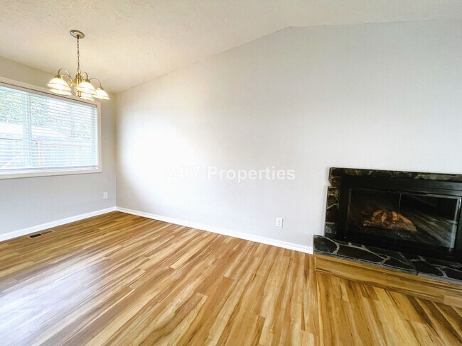 Building Photo - 2023-12832MF