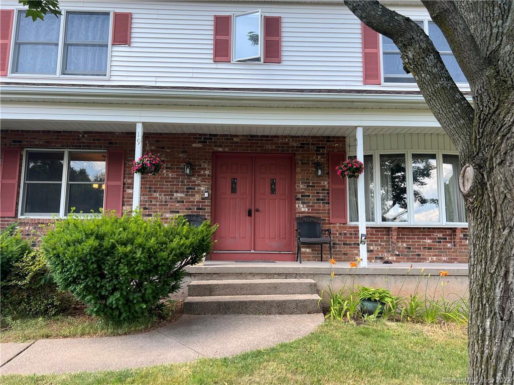 Primary Photo - 19 Hightower Rd