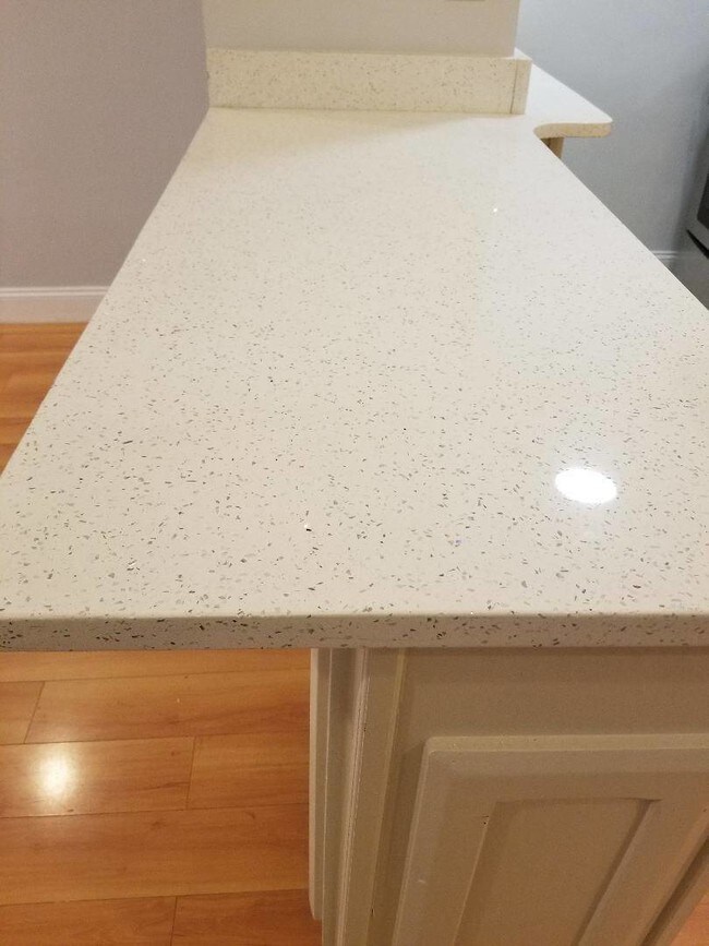 Foto del edificio - 140-17 84th Dr