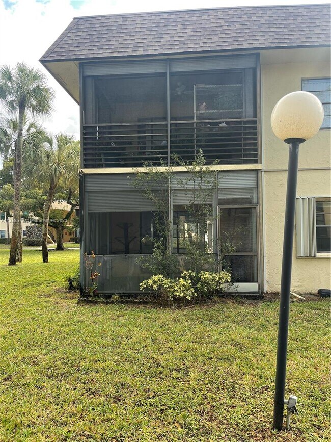 Building Photo - 250 Gate Rd