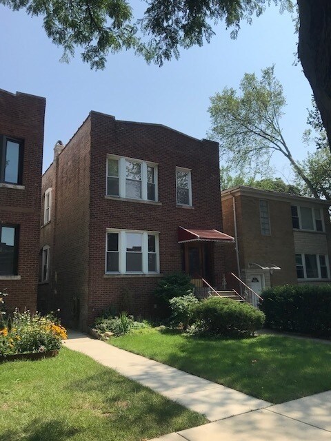 Foto principal - 4419 N Kildare Ave