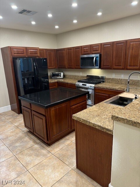 Foto principal - 11252 Hilltop View Ln