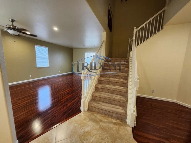 Foto del edificio - 4 bedroom 3 bath near schools and parks