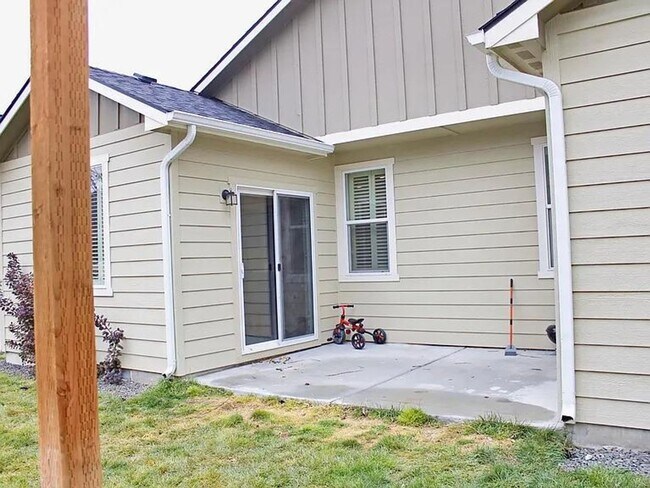 Foto del edificio - 723 W Heather Woods Dr