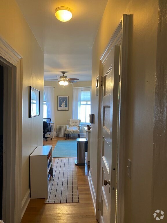 Back Bay East Apartments for Rent with Hardwood Floors Boston, MA