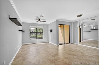 Building Photo - 10457 Wellington Parc Dr