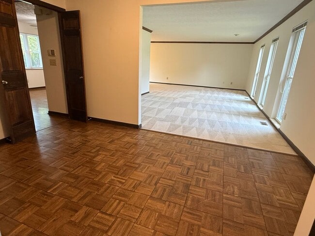 Building Photo - 3661 Riva Ridge Dr
