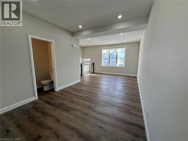 Photo du bâtiment - 675 Princess St