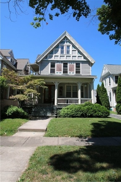 Building Photo - 30 Vick Park B