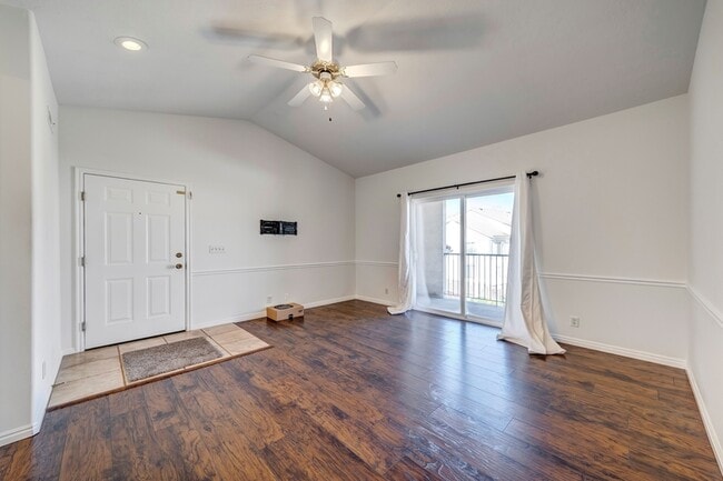 Building Photo - 1544 S 430 W